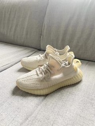 【🔥白黃變色龍】adidas originals Yeezy Boost 350 V2 “Light” 白黃變色龍 小雛菊