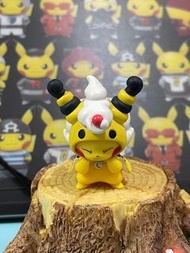 Pokemon Center 比卡超 寵物小精靈 Pikachu  百變怪 噴火龍