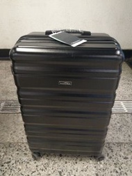 Pierre Riche Travel Luggage & Bags28寸旅行喼原價$1580