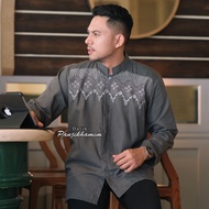 BAJU KOKO BORDIR PUTIH LENGAN PENDEK BAJU MUSLIMIN PRIA DEWASA JUMBO KATUN SAKU SAMPING KIRI DAN KANAN MOTIF UMAR BATIKPANJIKHAMIM.STORE