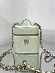 Chanel 魚子醬牛皮 caviar leather 牛油果綠🥑 手柄 小煙盒 小盒子廢包 香水樽WOC鏈條包 手袋Handbag Clutch Chain Top Handle Mini Bag 