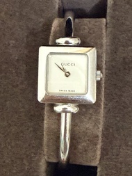 GUCCI 經典方形錶面手錶 正品 AUTHENTIC