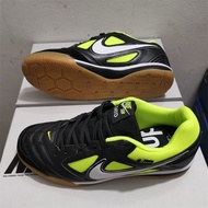 Sneakers [Baharu] Nike Supreme x Nike SB Gato Edisi Terhad Kasut Bola Sepak Futsal Kasut Bola Sepak 