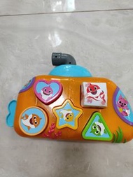 Baby Shark 形狀配對玩具