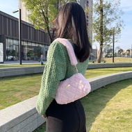 【Woah】 Classy Fluffy Shoulder Bag / Hand Bag / Stylish Bag