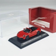 Mini Cut 1/64 Porsche 911 992.2 Carrera GTS Convertible Model