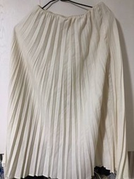 Uniqlo奶油白百褶長裙