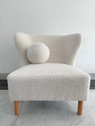Dunlopillo Scott Wing Arm Chair