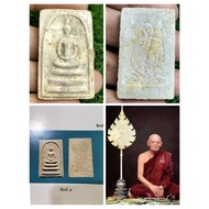 Somdej 崇迪 顺德佛背后真金薄
龙婆培 

Lp Pae

Wat Pikunthong

佛历B.E. 2509

