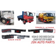 J119S01 LOWER FOOT STEP RUBBER ( SMALL ) NISSAN UD CH520 CV450 CD45 CD48