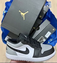 Us8.5*2  Jordan 1 Low Shadow Toe