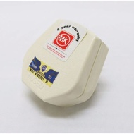 MK 650, 13A Plug Top