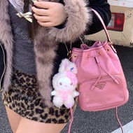 超可愛❤️ #prada #少女粉 #牛皮 #水桶包 #斜跨包
