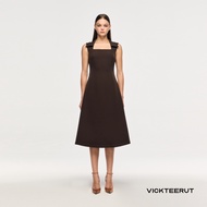 VICKTEERUT (ราคาปกติ 14880-.) Re-Edition Sleeveless Square Neck Flare Dress เดรสแขนกุด เดรสทรงบาน