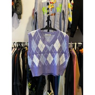 Knitted vest argyle/ knitted character motif