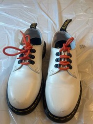 Dr . Martens 1461