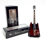 MERAH Gibson SG Red Angus Young ACDC 1:12 Guitar Miniature