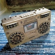 Boombox jadul Unico classik vintage