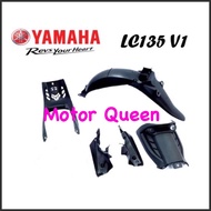 Inner Set Cover Hitam Black Cover Yamaha LC 135 V1 Original HLY Yamaha LC135