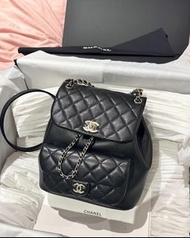 CHANEL香奈兒Duma金扣菱格紋翻蓋牛皮背包雙肩包小號女款黑色