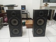 早期英國製造 WHARFEDALE  CSR 7  兩音路喇叭一對 故障品  限自取