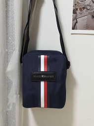 กระเป๋าสะพายข้าง  TOMMY HILFIGER MEN CROSSBODY BAG กระเป๋าสะพายข้าง