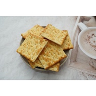 Biskut Julie's Cream Cracker Nostalgia