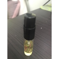 perfume fruity scent