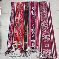 Selendang Kain Tenunan Pua Kumbu