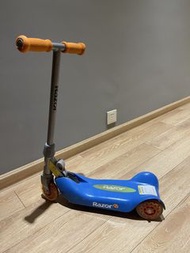Razor 兒童滑板車