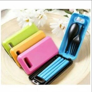 Removable cutlery set travel cutlery set/