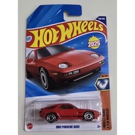 Hotwheels Red 1983 Porsche 928S