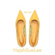 Women’s Shoes  Shoe 🥿 size 40 & other brand (shoes n es cetera)