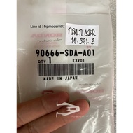 Mask Lock Clip/PO Clip Can Be Used With Many Models: Cbr/ Pcx Genuine Spare Parts Code: 90666-SDA-A0