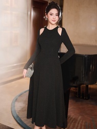 Đầm tiệc dáng dài xẻ vai sang chảnh phối cài đá chất liệu len Orchid - BDT12X716