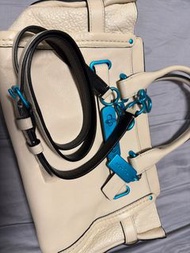 Coach Cream Swagger 27