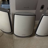 NETGEAR Orbi (RBK853) 三頻 AX6000 WiF...