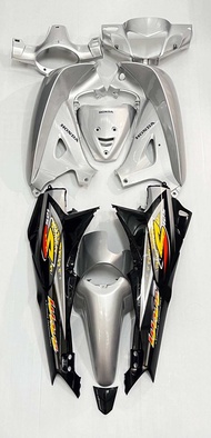 ชุดสีเวฟ125-S หน้าแหลมสีเทาดำ ปี2004 งานARM