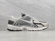 Nike Zoom Vomero 5