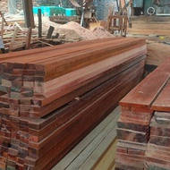 KAYU MERANTI BORNEO (3x20x4 m).