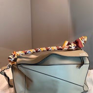 Loewe  Puzzle 卡其色/五用包L號