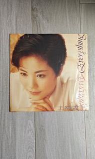 王靖雯 - Everything 黑膠唱片 齊件冇花