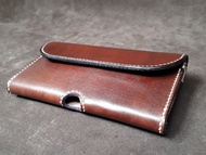 植鞣皮 手作手機包  腰包式手機袋  客製顏色 打印英文字