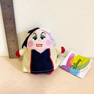 cruella Bunch In 101 Dalmatians Hanging Tags cruelladevil 101dalmatians Villa Teachers Disney.