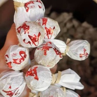 2021 Iceland Old Zhai Old Zhai Century Ancient Tree Pu'er Tea Dragon Ball 1pcs Iceland Old Zhai Old 