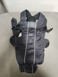 babybjorn new born揹帶 + combi ninna nanna new born揹帶不散賣
