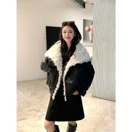 BA143 LeatherJacket with Pockets Adjustable Strap Design Warm Fur Lining Sleeve