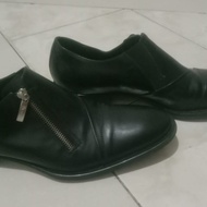 Sepatu Formal Cesare Paciotti Like New Original