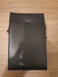 Uniqlo 黑色單肩包