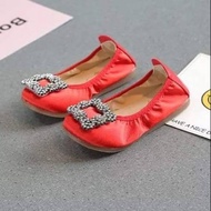 Red box jewel slippers size 31-35
